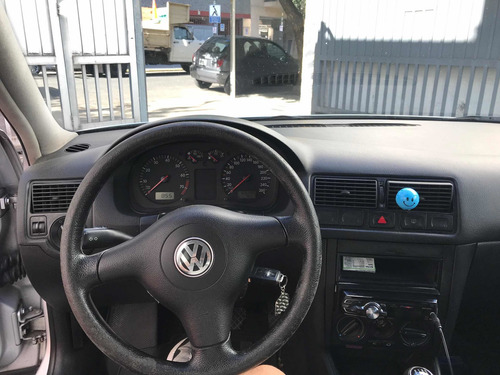 Volkswagen Golf 1.6 Comfortline 2005