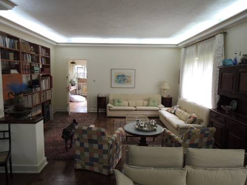 Imagem 16 de 30 de Casa Térrea Com Amplo Jardim. - Reo253991