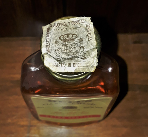 Botella Miniatura Whisky Bell's Extra Especial Cerrada 1985 (Usado)
