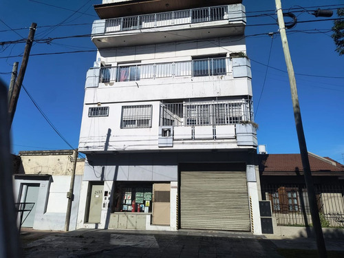 Galpon Deposito Con Departamentos Avellaneda