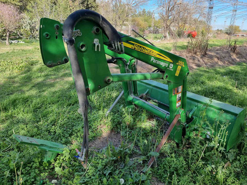 Imagen 2 de 9 de Cargadora Frontal John Deere 553