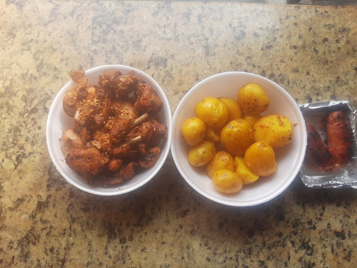 Imagem 4 de 5 de Frango E Petiscos