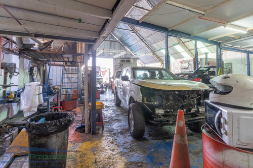 Propiedad Comercial Más Taller Automotriz Funcionando