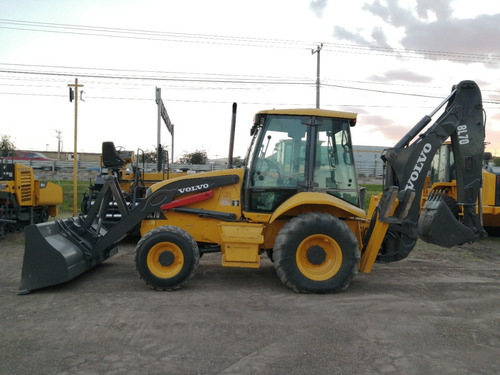 Imagen 4 de 8 de Retroexcavadora Volvo Bl70 2003