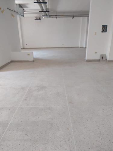Imagen 6 de 15 de En Venta Oficina, Obra Blanca, Puerto Cabello Plof-53 Rc