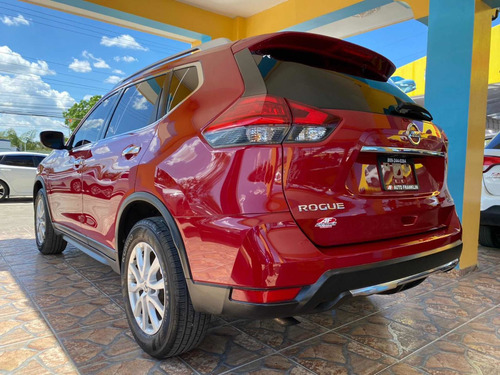 Imagen 5 de 15 de Nissan Rogué Sv Awd