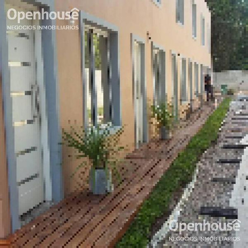 Venta Duplex 2 Dorm. En Barrio Los Jazmines