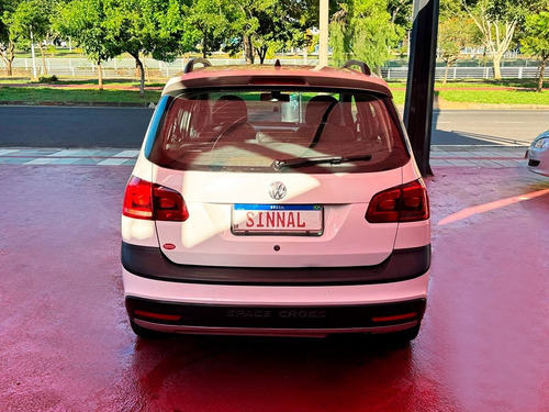 Volkswagen Space Cross 1.6 MI 8V