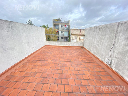 Imagen 28 de 30 de Triplex 5 Ambientes Con Jardin Parilla Terraza Y Cocheras - Liniers