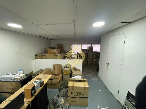Local Comercial En Arriendo Metro Irarrazaval, Ñuñoa