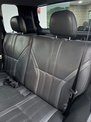 Mitsubishi Pajero TR4 2.0 4x2 Flex Aut. 5p