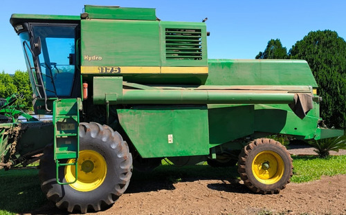 Colheitadeira John Deere 1175 Ano 2000