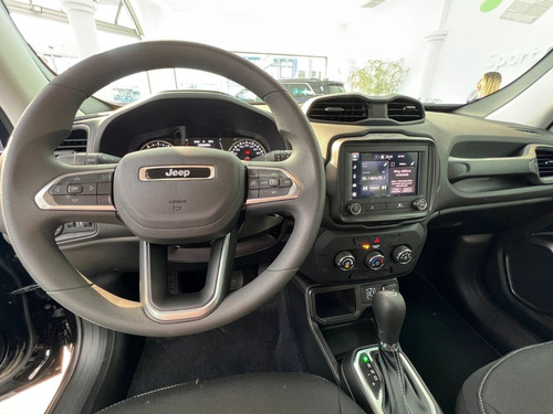 Imagen 12 de 15 de Jeep Renegade 1.8 Sport