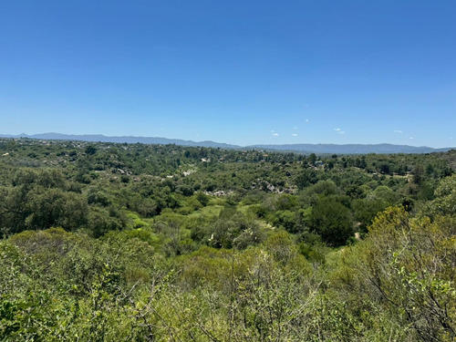 Terreno De 847 En Mirador Del Lago 