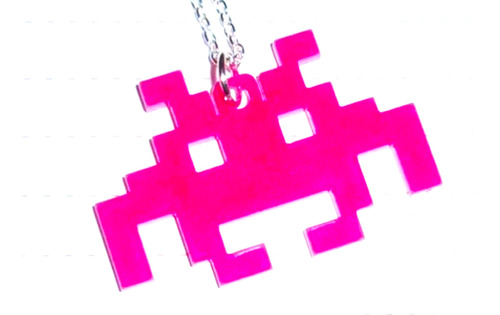 Colgante Pacman  Fucsia Cadena Metal  