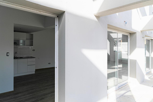 Amplio Loft Que Sugiere Un Lugar Distinto Para Vivir-centro Rosario