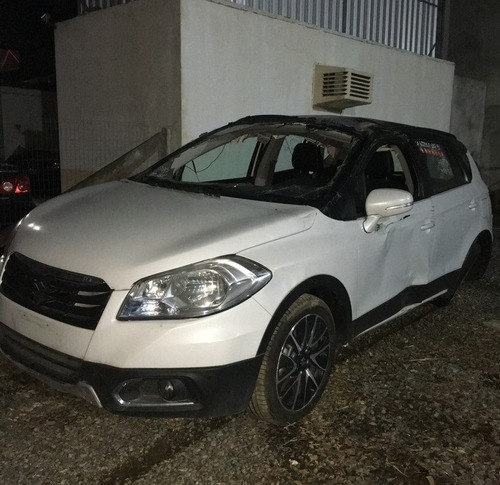 Imagem 2 de 8 de Sucata Suzuki Scross 2wd Glx 1.6 2016