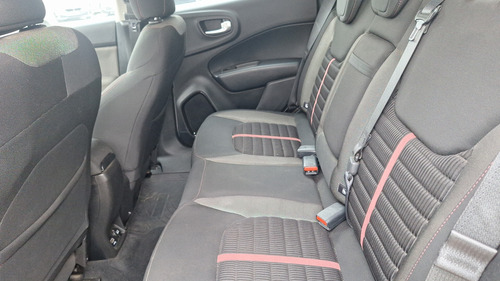 RAM 1000 1.8 BIG HORN AUTO DC