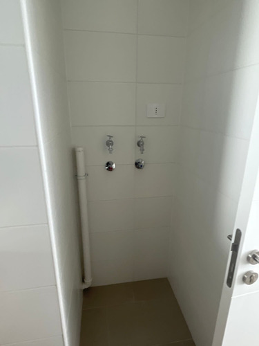 Arriendo 1d Semi Amoblado Laguna Centro, Metro C. Valdovinos