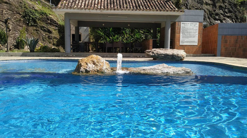 Imagen 5 de 14 de 157068 Yackeline Tovar 0414-5831984 Venta Townhouse Lomas Alto