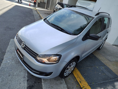 Imagen 2 de 25 de Vw Volkswagen Suran 2010 Comfortline Abasto Motors