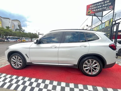 BMW X3 BMW X3 XDRIVE30i 2.0 AT 4X4