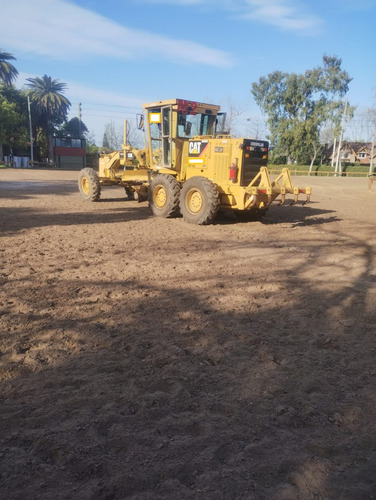 Motoniveladora Caterpillar 120k