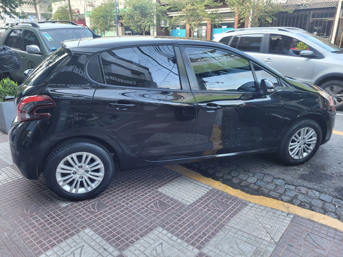 Peugeot 208 1.6 Allure Nav Tiptronic