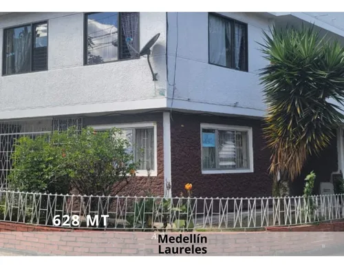 Venta Casa: ¡vive O En Una Ubicación Privilegiada De Laureles!