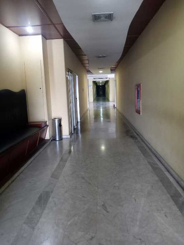 En Alquiler Consultorio Amoblado Ubicado En Naguanagua