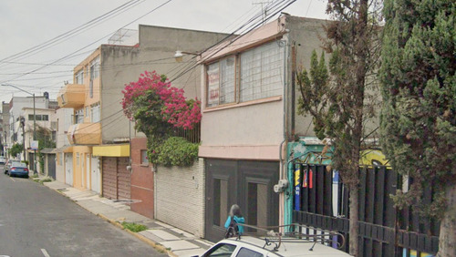 Casa En Venta En Calle Playa Regatas 489 Col. Militar Marte Iztacalco Cdmx Arp1209