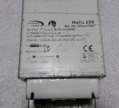 Balasto Sodio/metalhar 250w 208v Con Arrancador
