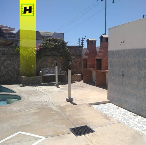 Imagen 1 de 8 de Townhouse En Venta Conjunto Residencial Ciudad Flamingo Chichiriviche