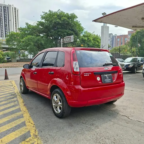 Ford Fiesta Max 2009