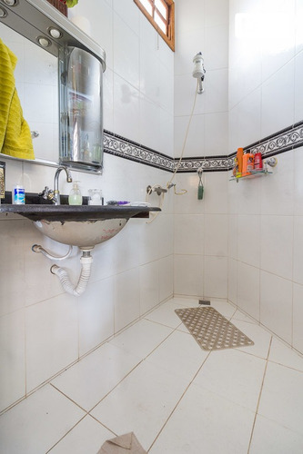 Imagem 14 de 15 de Venda De Casa Com 325m² E 6 Quartos - 13478