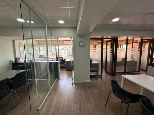 Arriendo Oficina 5 Privados, Sala De Reuniones, 2 Baños