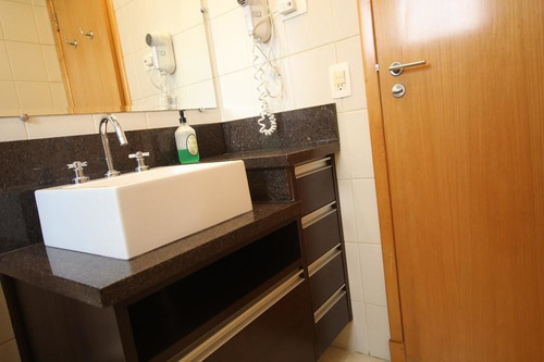 Imagem 9 de 15 de Flat Em Moema Bem Localizado Para Quem Busca Conforto E Sofisticação. - Sf25072
