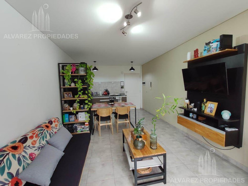 Imagen 2 de 8 de Departamento - Moron