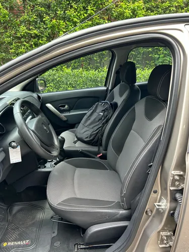 Renault Logan 1.6 Privilege / Intens