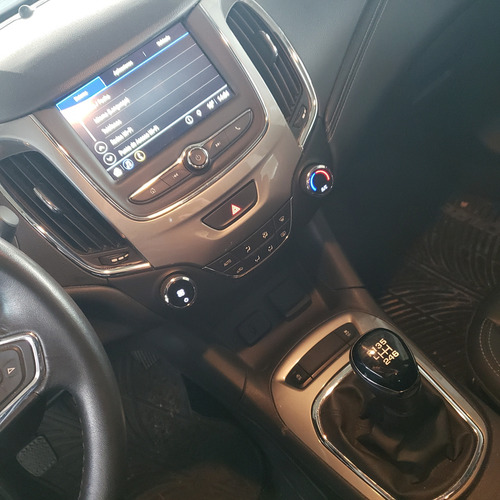 Chevrolet Cruze LT 5p Manual