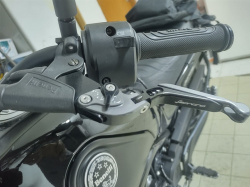 Imagen 14 de 14 de Benelli Leoncino 500