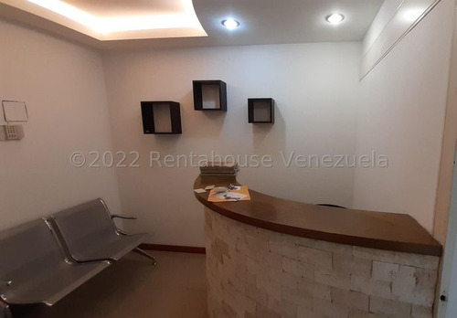 Imagen 2 de 18 de Oficina En Alquiler Prados Del Este 22-23151 Renta House Los Samanes