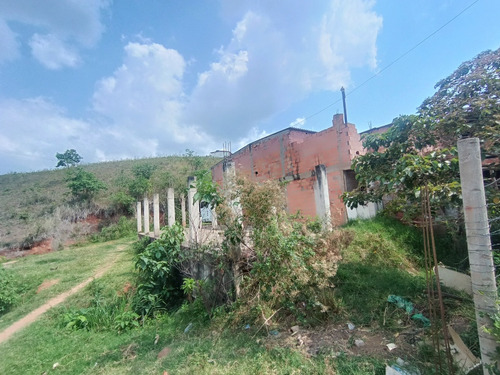 Parcela Con Construcción Db