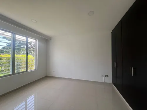 Casa En Venta En Vallle Del Rio. Cod V8014608