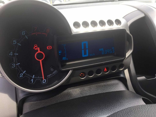 Imagen 8 de 8 de Chevrolet Sonic 1.6 Lt Mt 2016
