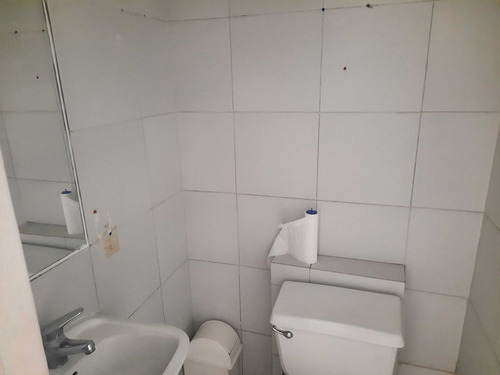 Gran Espacio Para Local Comercial (84844)