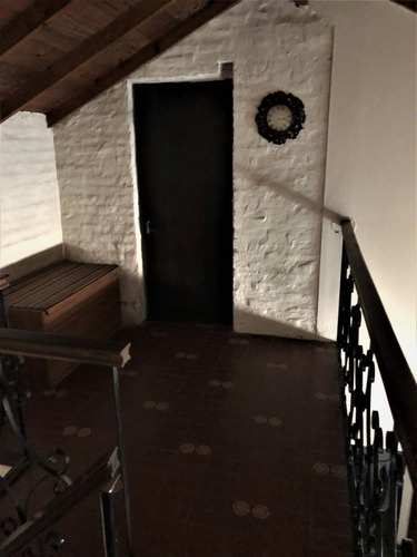 Venta Casa 4 Amb Parq, Pil Y Loc. Com Bella Vista!
