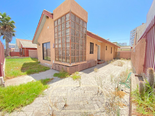 Casa En La Playa, A 15 Mts. De La Av. Del Mar De La Serena