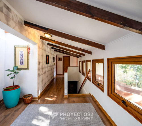 Espectacular Casa En El Arrayán Con Vistas Al Río
