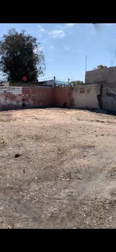 Terreno En Venta En La Col Constitución Rosarito